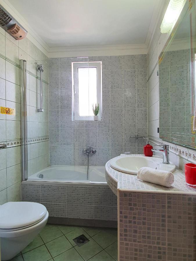Villa Smeralda Sarandë Exteriör bild