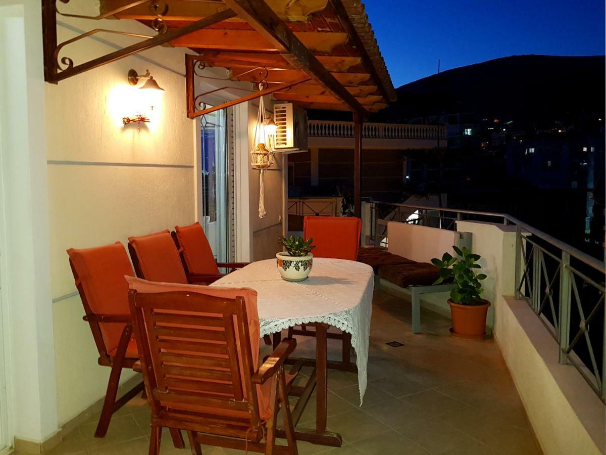Villa Smeralda Sarandë Exteriör bild
