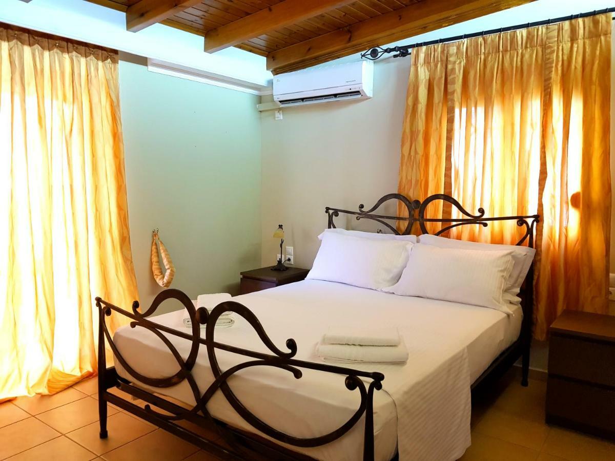 Villa Smeralda Sarandë Exteriör bild