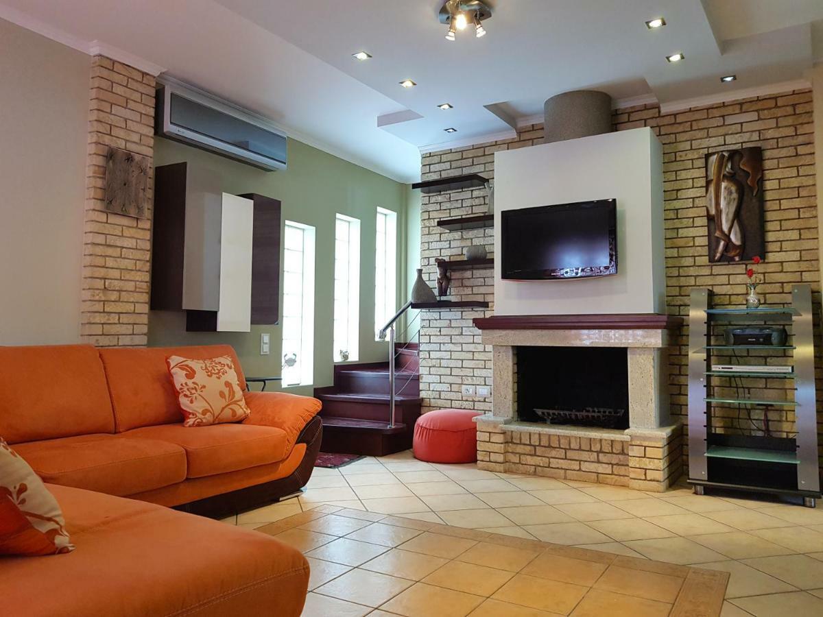 Villa Smeralda Sarandë Exteriör bild
