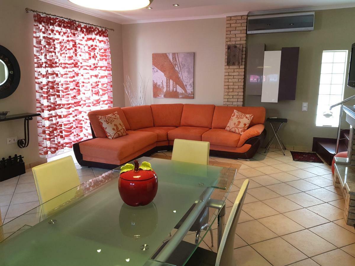 Villa Smeralda Sarandë Exteriör bild